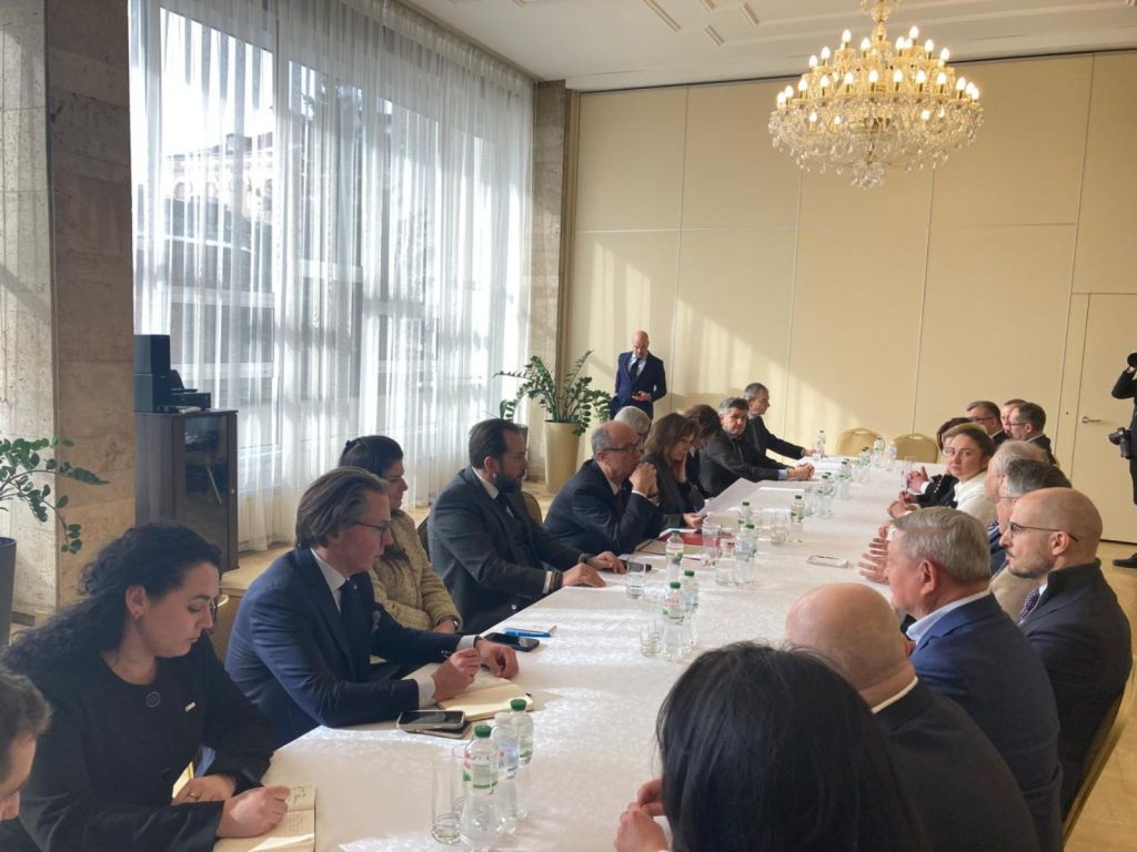 Polska jako hub wsparcia dla odbudowy Ukrainy – spotkanie w Ambasadzie RP w Kijowie